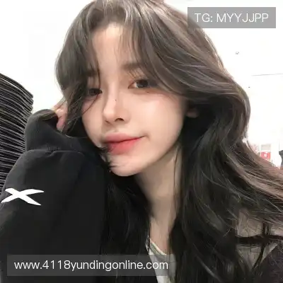 荣杏暖